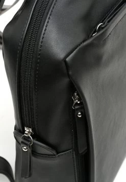 MISAKO Femme PETRAX Sac à Dos Black -Promos MISAKO Boutique 1d416e91959349f0a72e8494608b21d0