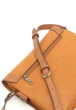 MISAKO Femme JANAYA Sac Bandoulière Mustard Yellow -Promos MISAKO Boutique 1fb9db876cd946e595a1c86497f96380