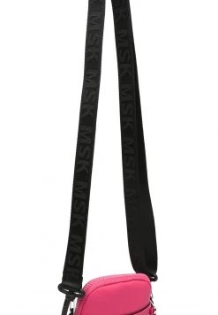 MISAKO GOMY MINI Sacoche D'appareil Photo Pink Femme -Promos MISAKO Boutique 77ca04d434e24920a3ce61e05e43c5b3