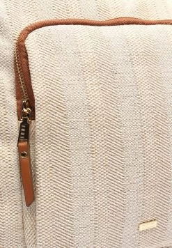 MISAKO KORSI Sac à Dos Sand Femme 8 MISAKO KORSI Sac à Dos Sand Femme -Promos MISAKO Boutique 7dac6fe86b114bf1acac6aeee3b4fb3e