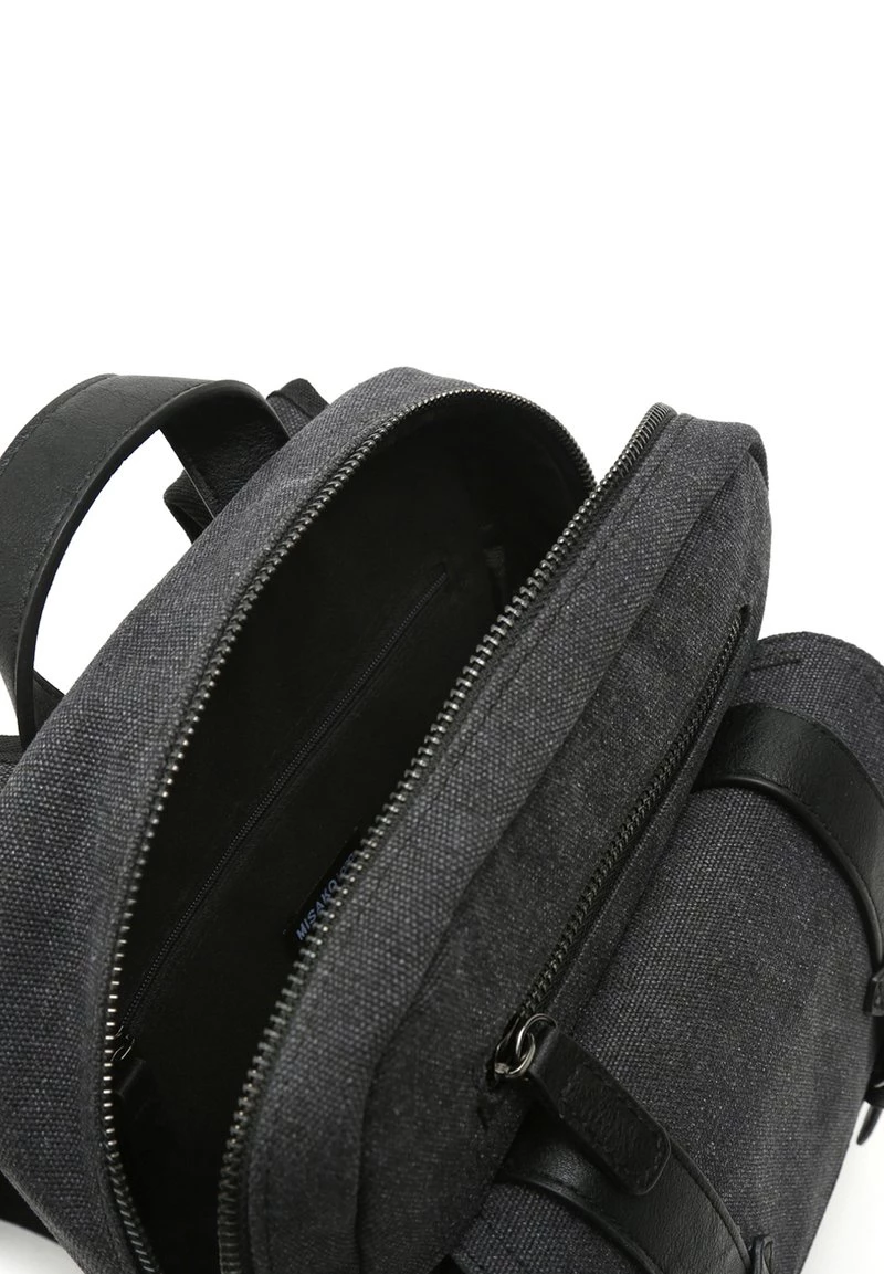 MISAKO FLANAGAN Sac à Dos Black Unisex 5 MISAKO FLANAGAN Sac à Dos Black Unisex – Image 5