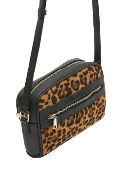 MISAKO Femme FELICIA Sac Bandoulière Camel -Promos MISAKO Boutique ca23b89c126b4aac8c9b170685def653