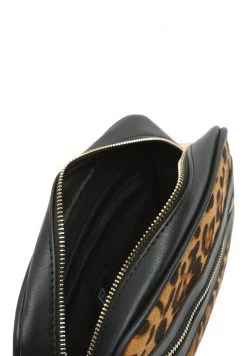 MISAKO Femme FELICIA Sac Bandoulière Camel -Promos MISAKO Boutique d4d675fbc52e44368725a0ed8262c1b6