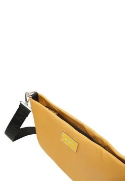 MISAKO Pochette Yellow Femme -Promos MISAKO Boutique deac199d49a34590b4d4d4326223b7e2