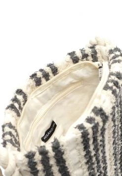 MISAKO SEREN RAFFIA Sac Bandoulière Grey Femme -Promos MISAKO Boutique e401bf70f7de4aa7a8e5d1d3ee42147b